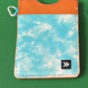 Thread Vertical Wallet Card Holder Teal Green Haze and Tan